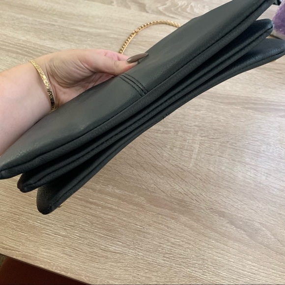 Rampage Vegan Faux Leather Gold Chain Crossbody - Picture 6 of 10